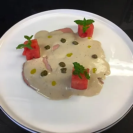 Hotel Restaurant Chesa 2*