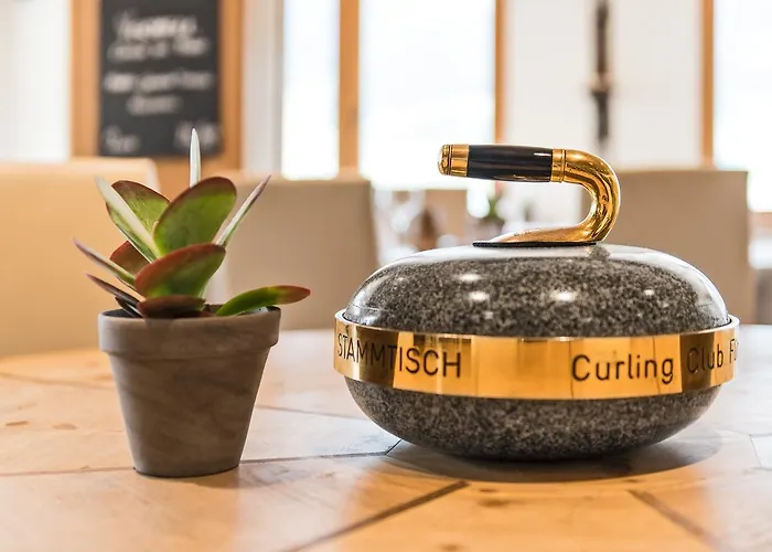 Hotel Restaurant Chesa 2*